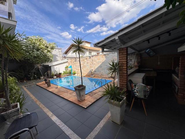 Casa / Sobrado para Venda em Belo Horizonte/MG São José 4 Quartos