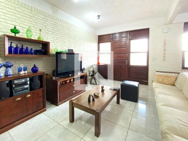 Casa / Sobrado para Venda em Belo Horizonte/MG São Lucas 4 Quartos