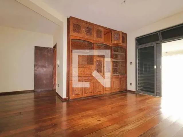 Casa / Sobrado para Venda em Belo Horizonte/MG São Lucas 4 Quartos