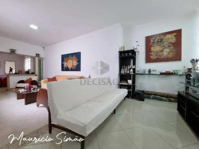 Casa / Sobrado para Venda em Belo Horizonte/MG São Lucas 4 Quartos