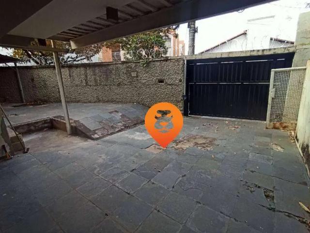 Casa / Sobrado para Venda em Belo Horizonte/MG São Lucas 7 Quartos