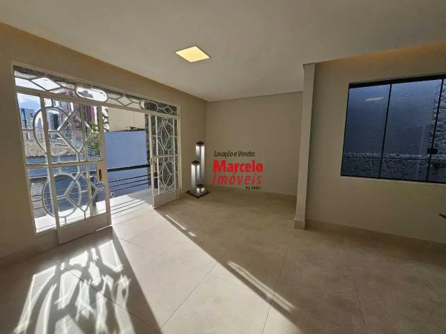 Casa / Sobrado para Venda em Belo Horizonte/MG São Lucas 3 Quartos