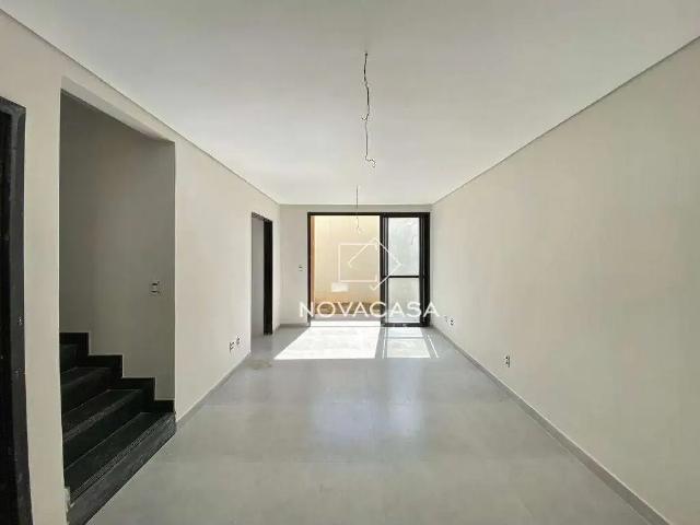 Casa / Sobrado para Venda em Belo Horizonte/MG São Luiz 4 Quartos