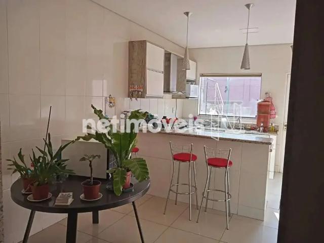 Casa / Sobrado para Venda em Belo Horizonte/MG São Marcos 6 Quartos