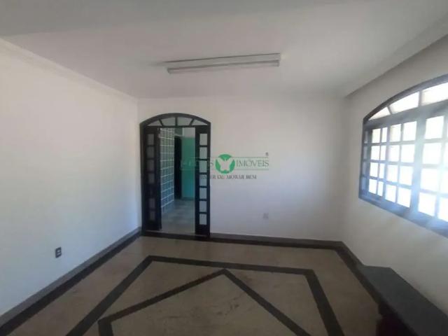 Casa / Sobrado para Venda em Belo Horizonte/MG São Paulo 5 Quartos