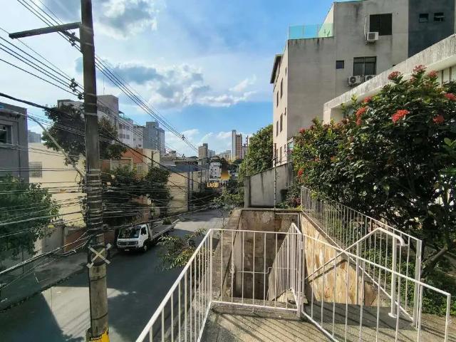 Casa / Sobrado para Venda em Belo Horizonte/MG São Pedro 4 Quartos