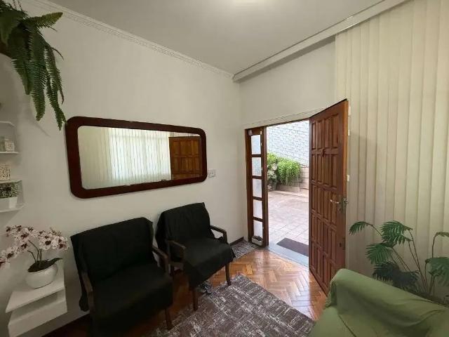 Casa / Sobrado para Venda em Belo Horizonte/MG Sagrada Família 4 Quartos