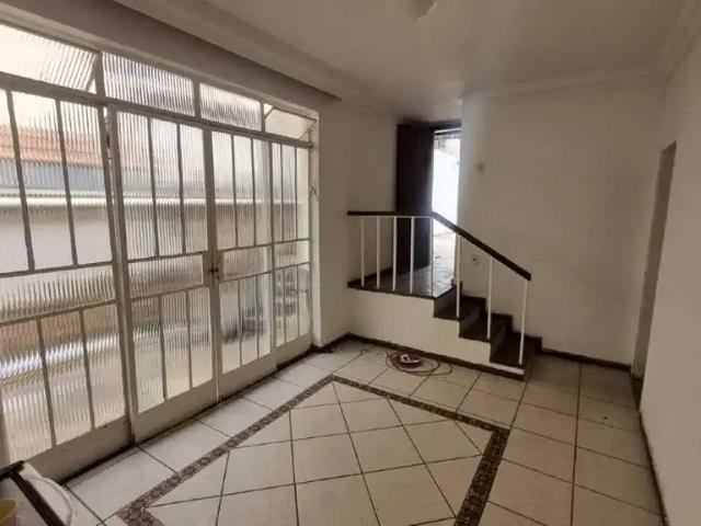 Casa / Sobrado para Venda em Belo Horizonte/MG Sagrada Família 4 Quartos