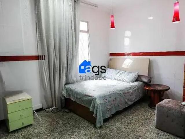 Casa / Sobrado para Venda em Belo Horizonte/MG Sagrada Família 4 Quartos