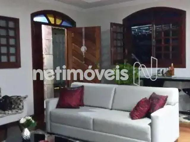 Casa / Sobrado para Venda em Belo Horizonte/MG Sagrada Família 4 Quartos