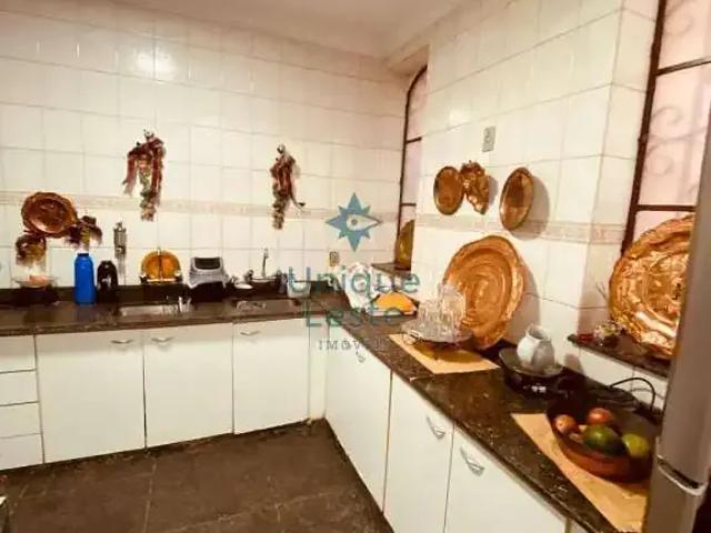 Casa / Sobrado para Venda em Belo Horizonte/MG Sagrada Família 4 Quartos