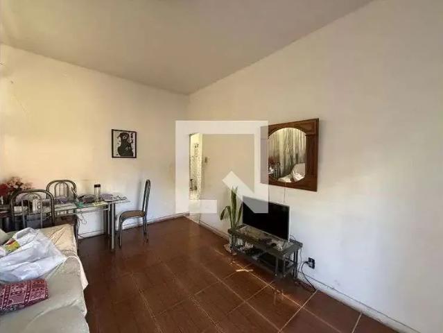 Casa / Sobrado para Venda em Belo Horizonte/MG Sagrada Família 2 Quartos