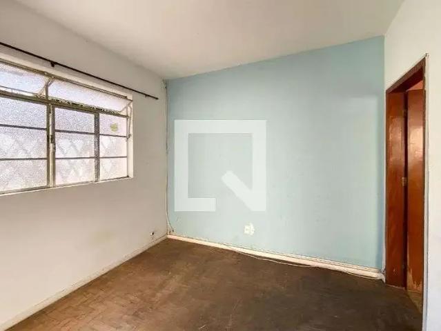Casa / Sobrado para Venda em Belo Horizonte/MG Sagrada Família 2 Quartos
