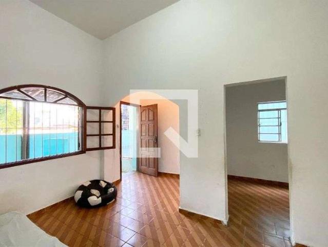 Casa / Sobrado para Venda em Belo Horizonte/MG Sagrada Família 2 Quartos