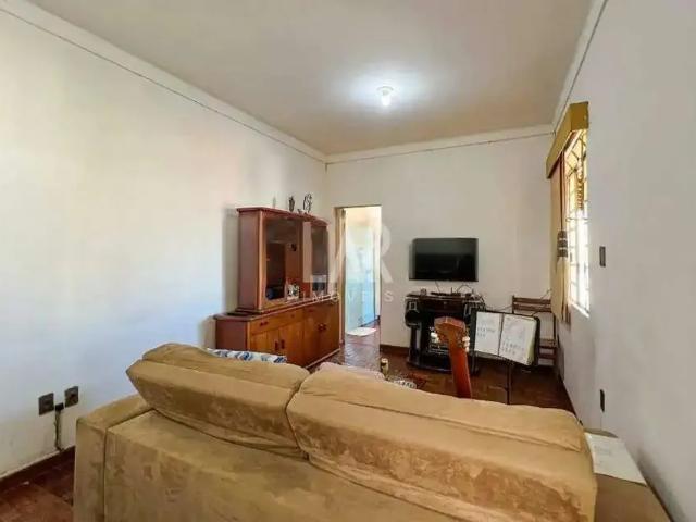 Casa / Sobrado para Venda em Belo Horizonte/MG Sagrada Família 3 Quartos