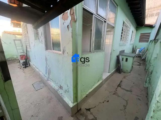 Casa / Sobrado para Venda em Belo Horizonte/MG Sagrada Família 3 Quartos