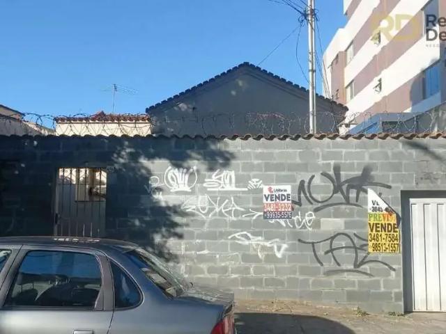 Casa / Sobrado para Venda em Belo Horizonte/MG Sagrada Família 3 Quartos
