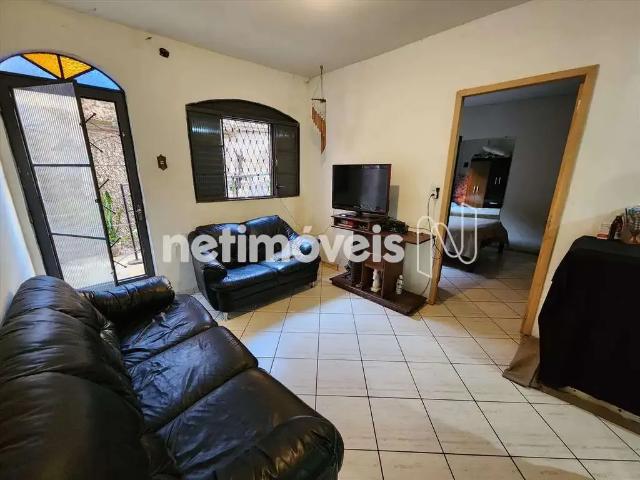 Casa / Sobrado para Venda em Belo Horizonte/MG Sagrada Família 3 Quartos
