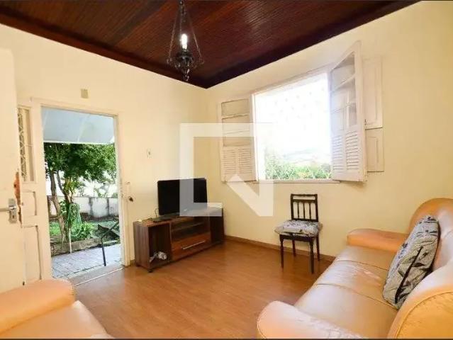 Casa / Sobrado para Venda em Belo Horizonte/MG Sagrada Família 3 Quartos