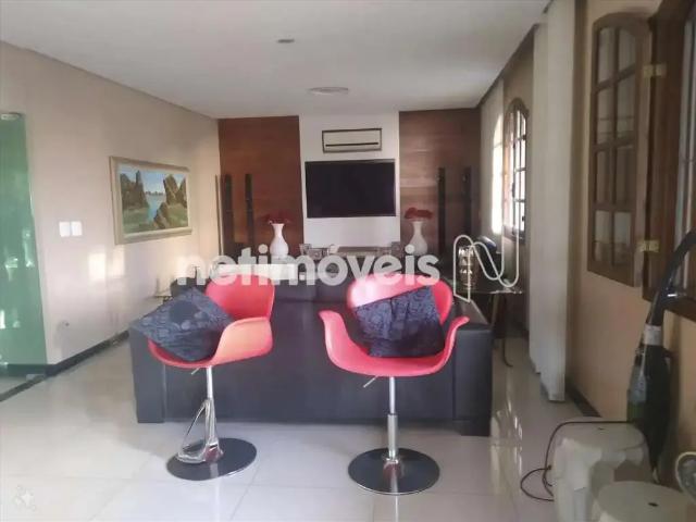 Casa / Sobrado para Venda em Belo Horizonte/MG Santa Mônica 4 Quartos