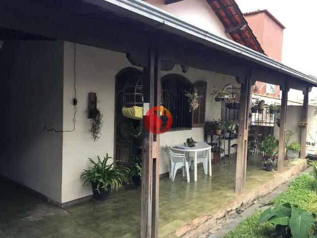 Casa / Sobrado para Venda em Belo Horizonte/MG Santa Mônica 4 Quartos