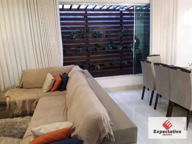 Casa / Sobrado para Venda em Belo Horizonte/MG Santa Mônica 4 Quartos