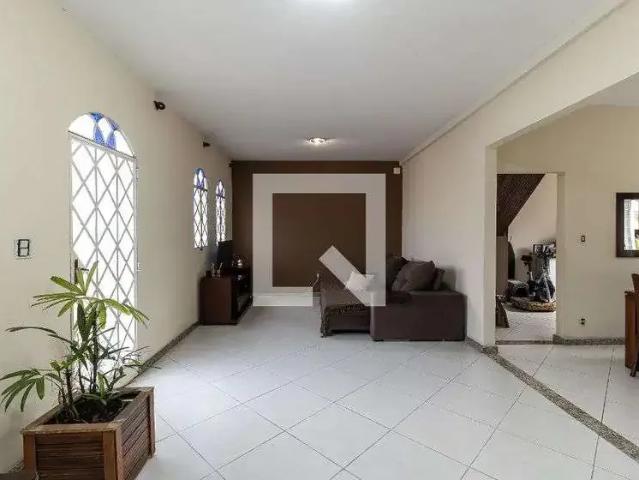 Casa / Sobrado para Venda em Belo Horizonte/MG Santa Mônica 5 Quartos