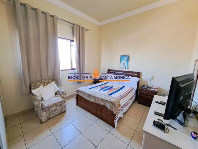 Casa / Sobrado para Venda em Belo Horizonte/MG Santa Mônica 5 Quartos
