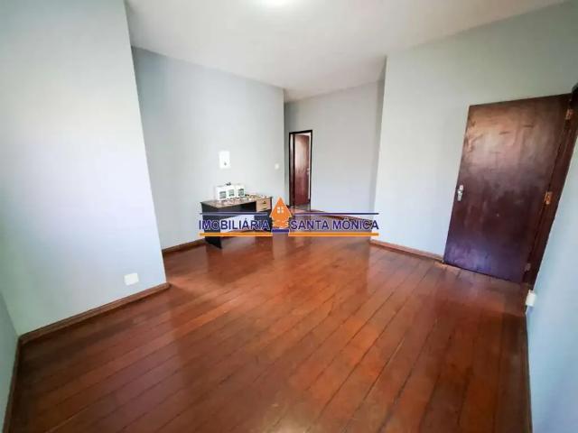 Casa / Sobrado para Venda em Belo Horizonte/MG Santa Mônica 5 Quartos