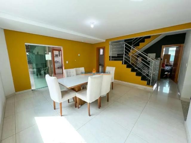 Casa / Sobrado para Venda em Belo Horizonte/MG Santa Mônica 5 Quartos