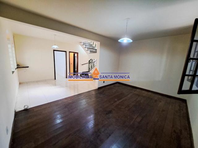 Casa / Sobrado para Venda em Belo Horizonte/MG Santa Mônica 6 Quartos