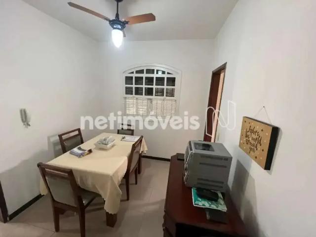 Casa / Sobrado para Venda em Belo Horizonte/MG Santa Mônica 2 Quartos