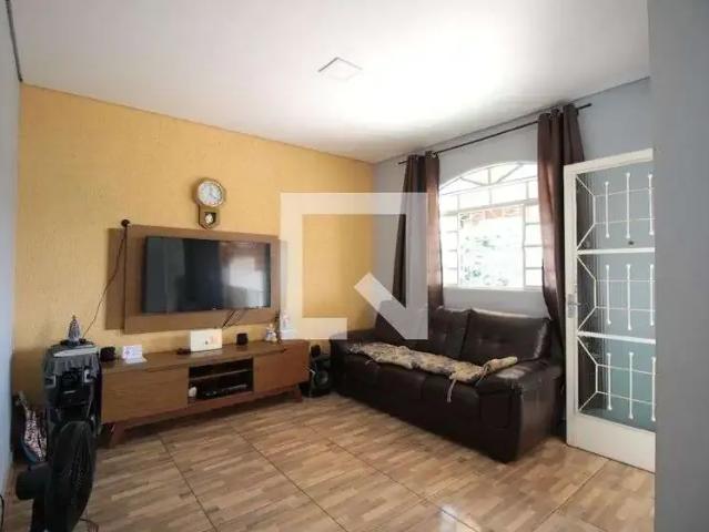 Casa / Sobrado para Venda em Belo Horizonte/MG Santa Mônica 2 Quartos