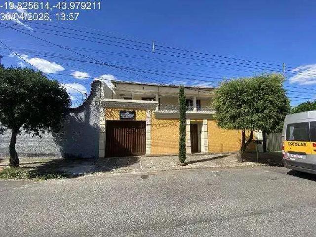 Casa / Sobrado para Venda em Belo Horizonte/MG Santa Mônica 3 Quartos