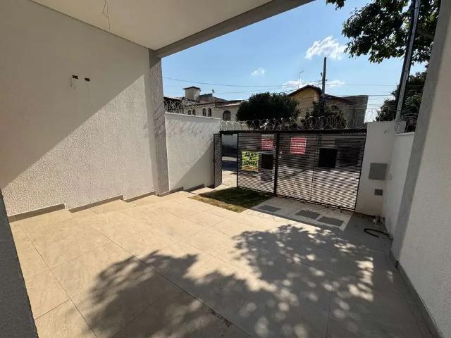 Casa / Sobrado para Venda em Belo Horizonte/MG Santa Mônica 3 Quartos