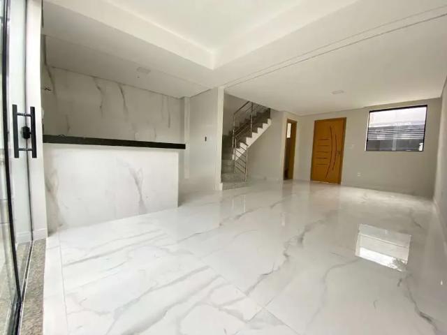 Casa / Sobrado para Venda em Belo Horizonte/MG Santa Mônica 3 Quartos