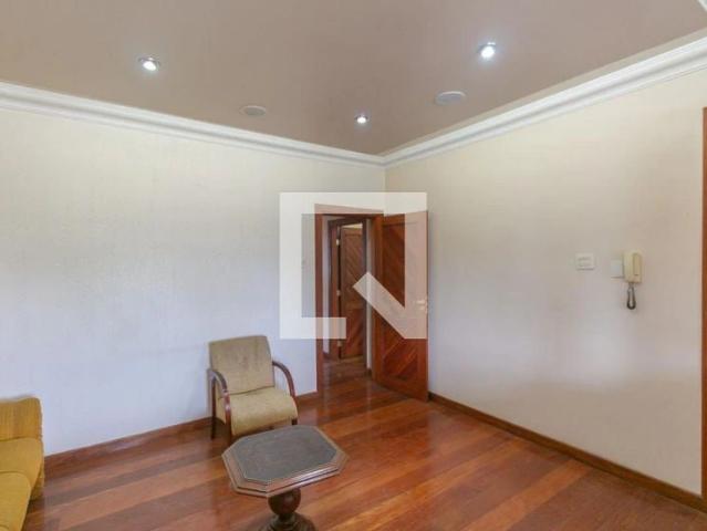 Casa / Sobrado para Venda em Belo Horizonte/MG Santa Amélia 5 Quartos