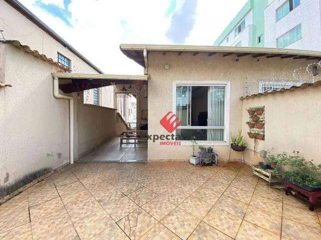 Casa / Sobrado para Venda em Belo Horizonte/MG Santa Amélia 3 Quartos