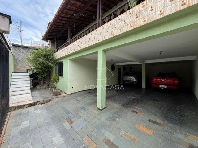 Casa / Sobrado para Venda em Belo Horizonte/MG Santa Branca 5 Quartos