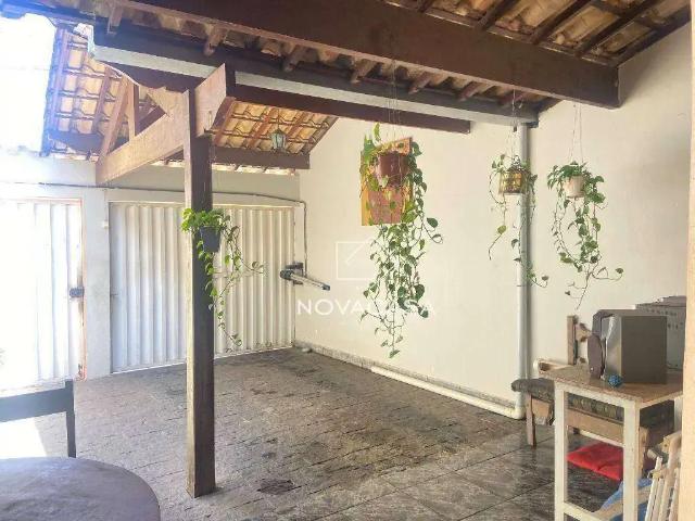 Casa / Sobrado para Venda em Belo Horizonte/MG Santa Branca 2 Quartos