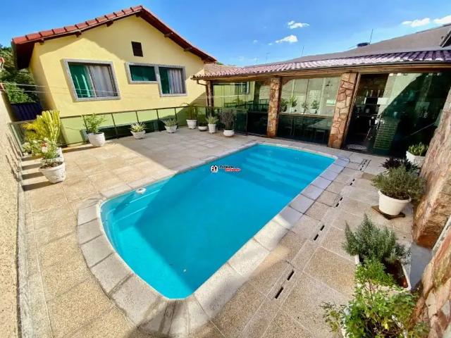 Casa / Sobrado para Venda em Belo Horizonte/MG Santa Branca 3 Quartos