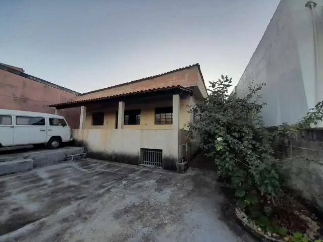 Casa / Sobrado para Venda em Belo Horizonte/MG Santa Cruz 6 Quartos