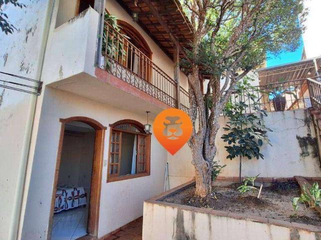 Casa / Sobrado para Venda em Belo Horizonte/MG Santa Efigênia 4 Quartos