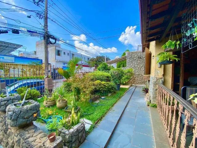 Casa / Sobrado para Venda em Belo Horizonte/MG Santa Inês 4 Quartos