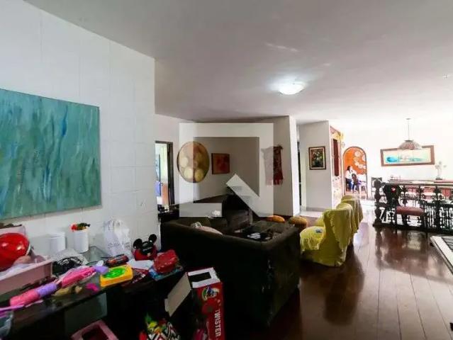 Casa / Sobrado para Venda em Belo Horizonte/MG Santa Lúcia 3 Quartos