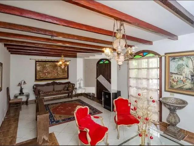 Casa / Sobrado para Venda em Belo Horizonte/MG Santa Lúcia 3 Quartos