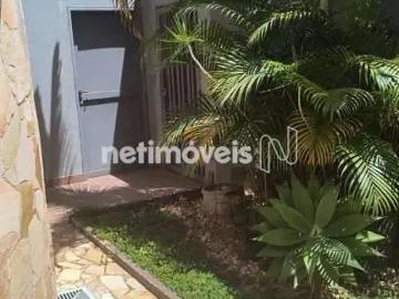 Casa / Sobrado para Venda em Belo Horizonte/MG Santa Lúcia 3 Quartos