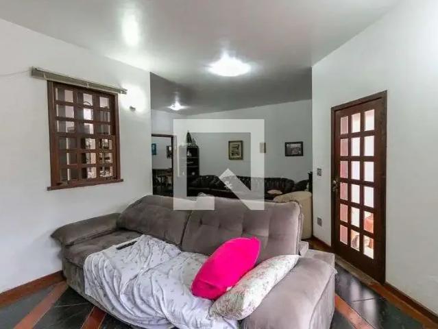 Casa / Sobrado para Venda em Belo Horizonte/MG Santa Lúcia 3 Quartos