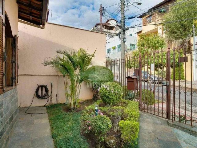 Casa / Sobrado para Venda em Belo Horizonte/MG Santa Lúcia 4 Quartos