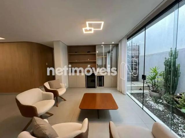 Casa / Sobrado para Venda em Belo Horizonte/MG Santa Lúcia 4 Quartos